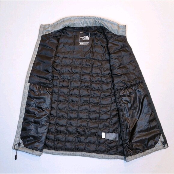 The North Face Mens S Thermoball Insulated Puffer Vest Gray Silver Hike Gorpcore - Picture 9 of 14